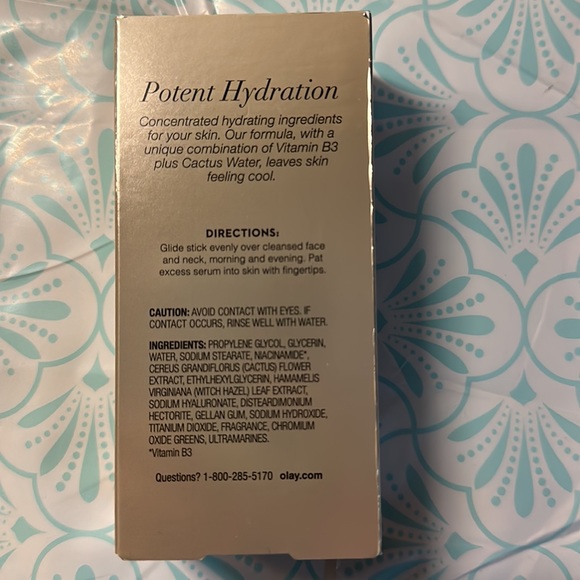 Olay Cooling Serum Stick with B3 & Cactus water - Picture 2 of 3